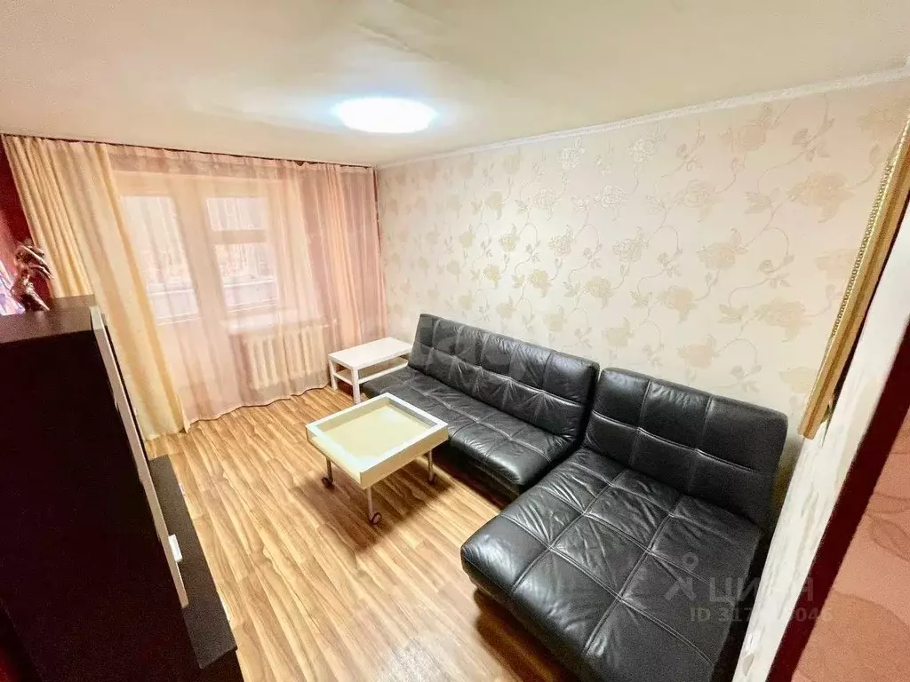 2-к кв. Татарстан, Казань ул. Родины, 37 (44.9 м) - Фото 1