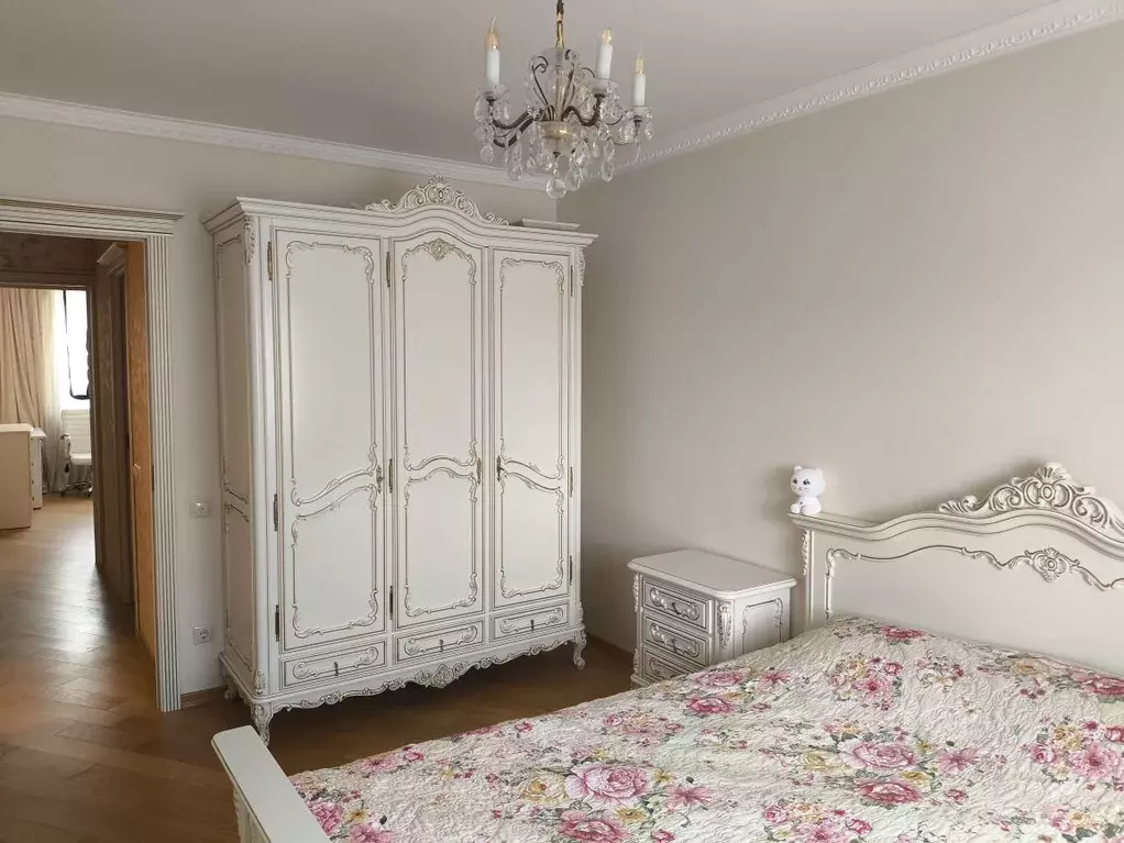 3-к кв. Москва, Москва, Московский г. ул. Никитина, 8 (76.0 м) - Фото 0