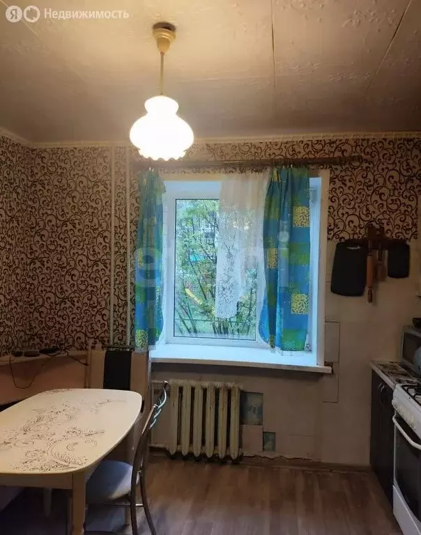 3-комнатная квартира: Майский, 9 (63.4 м) - Фото 1