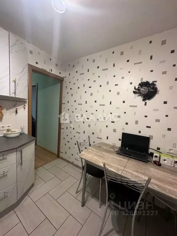 2-к кв. Волгоградская область, Волгоград ул. 7-й Гвардейской, 16 (44.0 ... - Фото 2