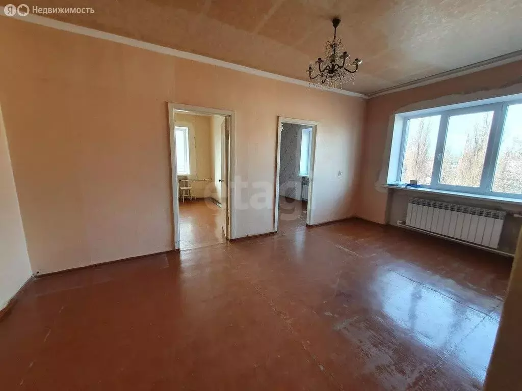 4-комнатная квартира: Таганрог, улица Пальмиро Тольятти, 1 (59.8 м) - Фото 1