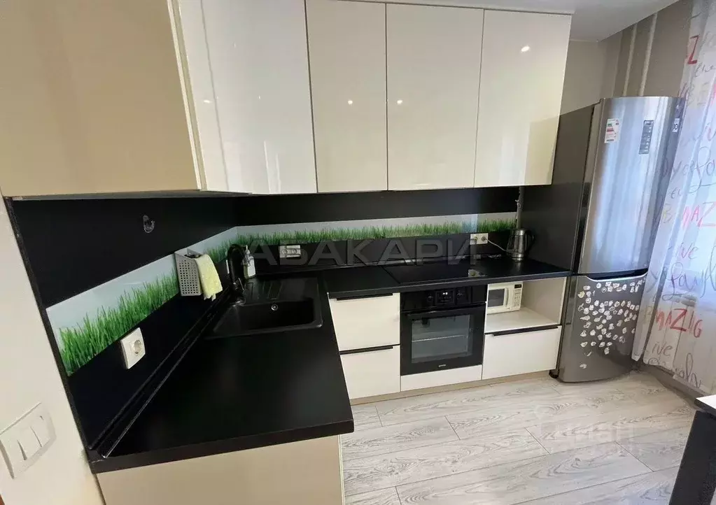 3-к кв. Красноярский край, Красноярск Светлогорская ул., 27 (70.0 м) - Фото 2