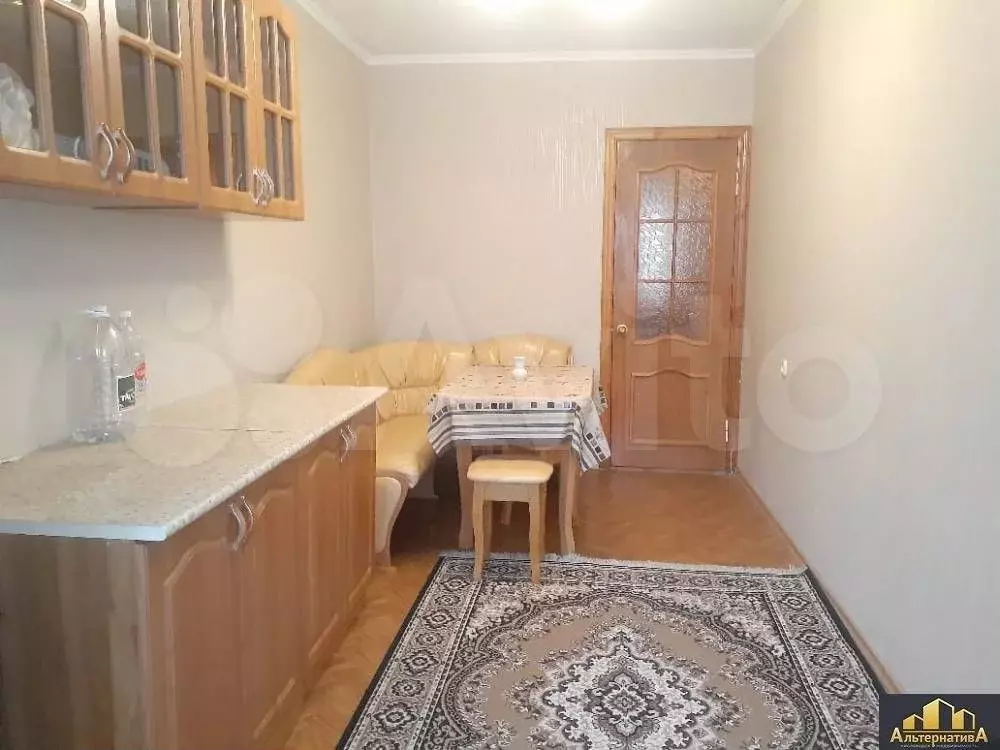 1-к. квартира, 37 м, 2/5 эт. - Фото 1
