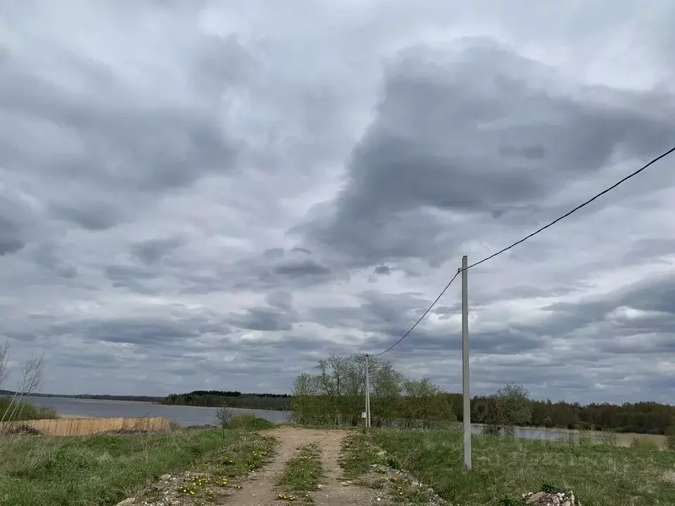 Участок в Тверская область, Осташков Нижние Рудины кв-л,  (30.0 сот.) - Фото 0