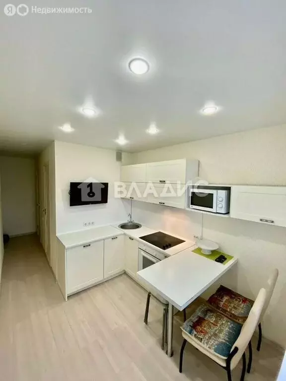 2-комнатная квартира: Тобольск, 8-й микрорайон, 16 (51 м) - Фото 1