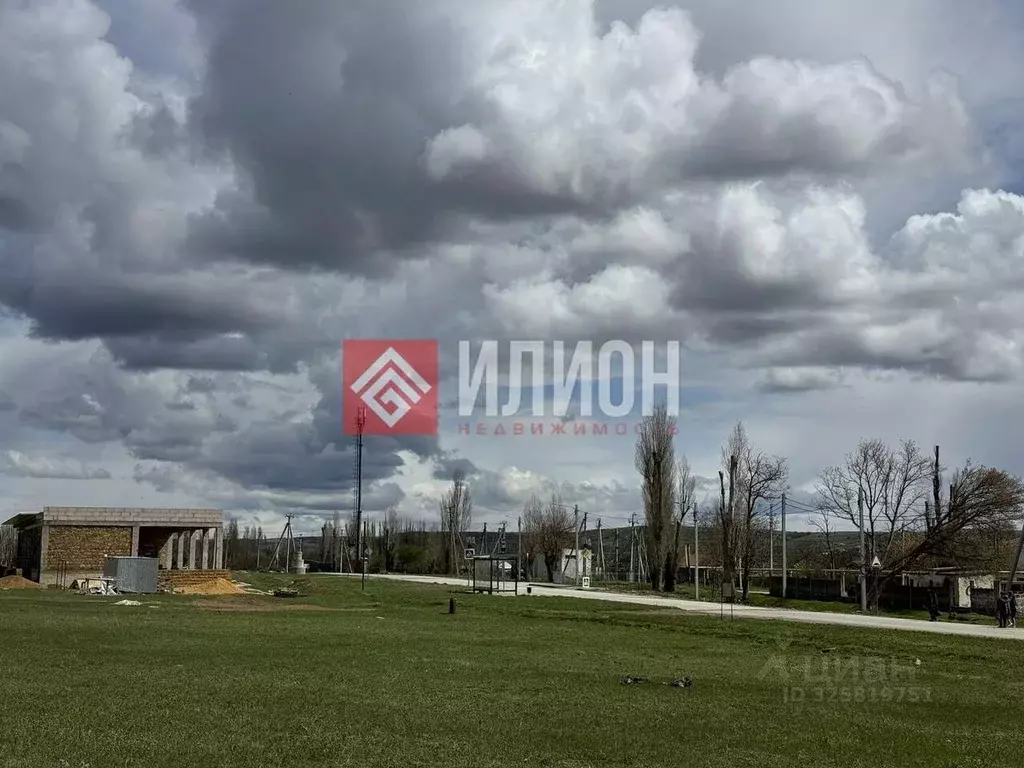 Участок в Севастополь с. Осипенко, ул. Ветеранов (4.0 сот.) - Фото 2