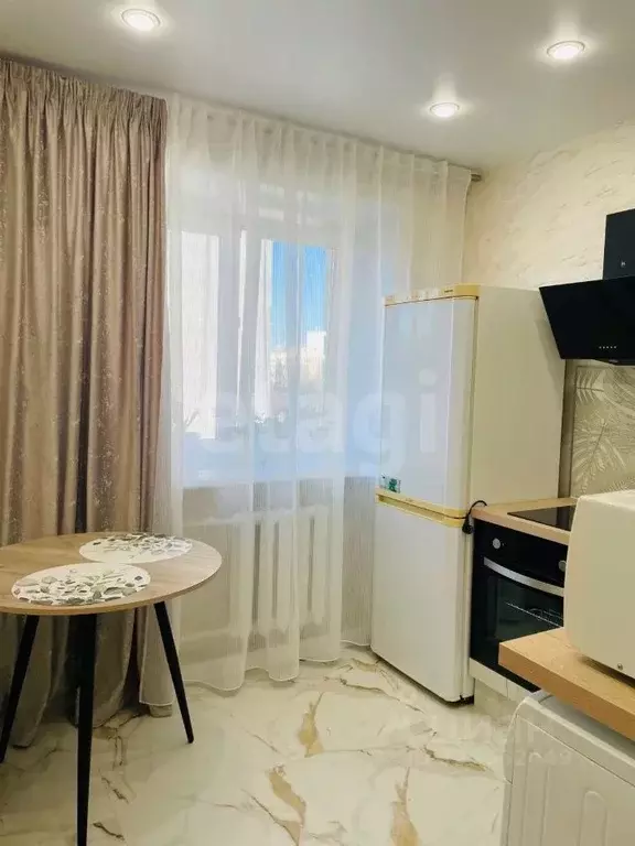 2-к кв. Тюменская область, Тюмень Холодильная ул., 122 (43.1 м) - Фото 2