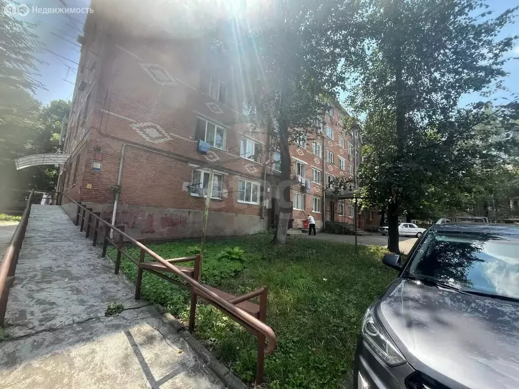1-комнатная квартира: Владикавказ, улица Кутузова, 76 (18 м) - Фото 0