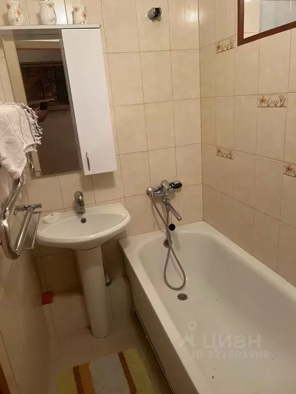 3-к кв. Липецкая область, Лебедянь ул. Советской Армии, 2А (57.6 м) - Фото 1