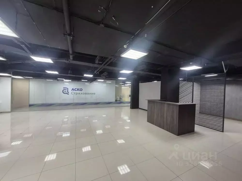 Помещение свободного назначения в Свердловская область, Екатеринбург ... - Фото 1