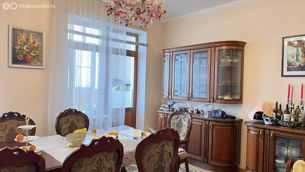 5-комнатная квартира: Улан-Удэ, бульвар Карла Маркса, 25А (174.5 м) - Фото 0