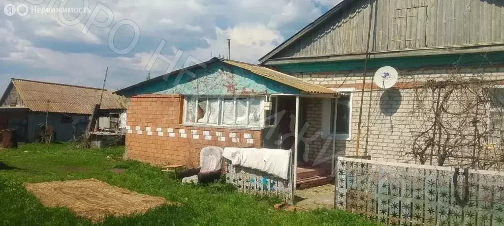 Дом в село Данилкино, Пролетарская улица, 3 (65 м) - Фото 1