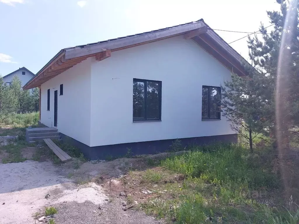 Дом в Свердловская область, Белоярский муниципальный округ, пос. ... - Фото 1