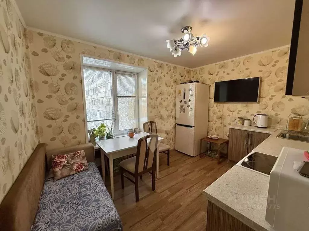 2-к кв. Белгородская область, Старый Оскол Жукова мкр, 53 (49.5 м) - Фото 1