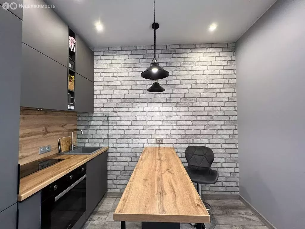 Квартира-студия: Тюмень, улица Фармана Салманова, 26 (24.4 м) - Фото 1
