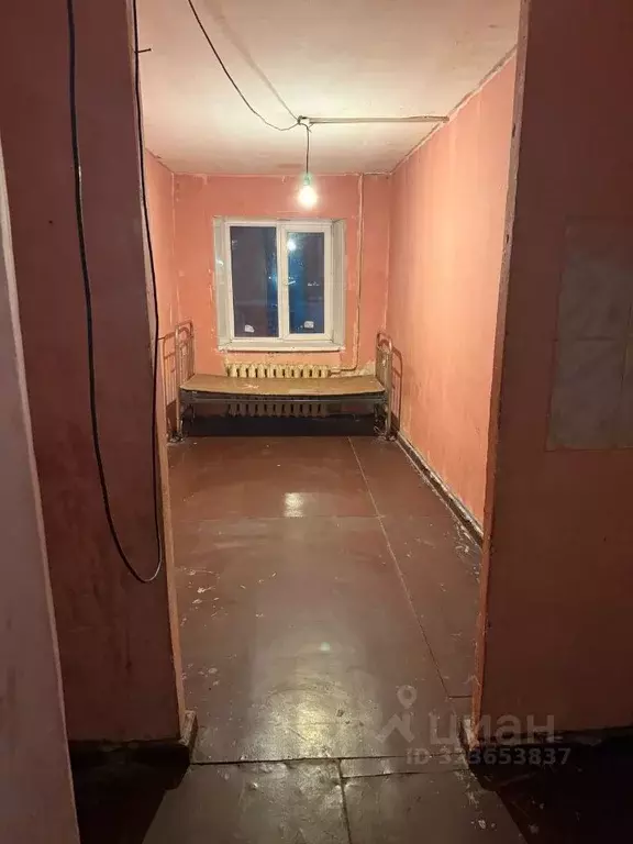 Комната Свердловская область, Екатеринбург ул. Ереванская, 60 (12.3 м) - Фото 2