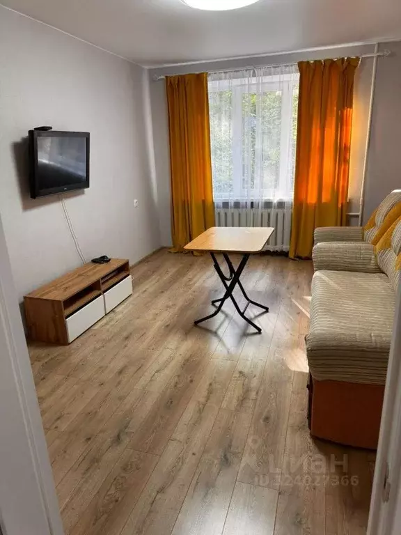 2-к кв. Крым, Симферополь ул. Кечкеметская, 87 (50.0 м) - Фото 1