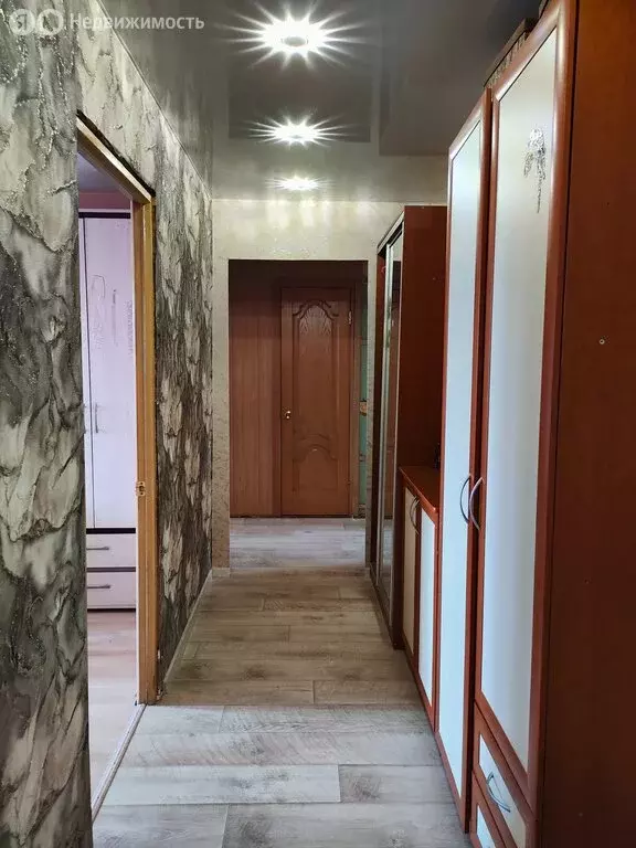 3-комнатная квартира: Братск, проспект Ленина, 30 (64.5 м) - Фото 0