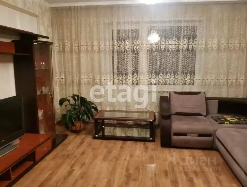 3-к кв. Красноярский край, Красноярск Взлетная ул., 16 (67.8 м) - Фото 1