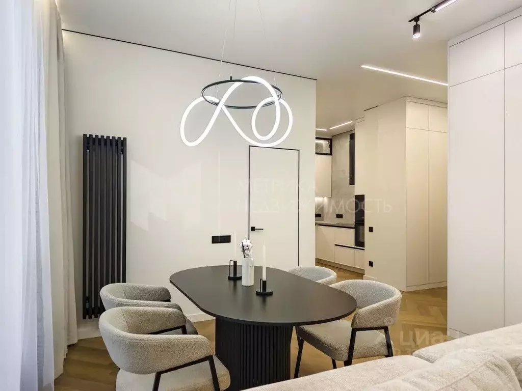 2-к кв. Тюменская область, Тюмень ул. Пожарных и Спасателей, 1 (82.0 ... - Фото 1