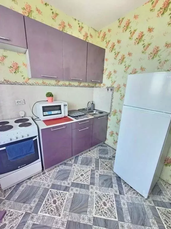 1-к кв. Курганская область, Курган Заозерный жилрайон, 4-й мкр, 10 ... - Фото 1