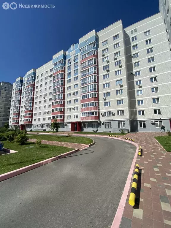 2-комнатная квартира: Брянск, улица имени О.Н. Строкина, 1 (56 м) - Фото 1
