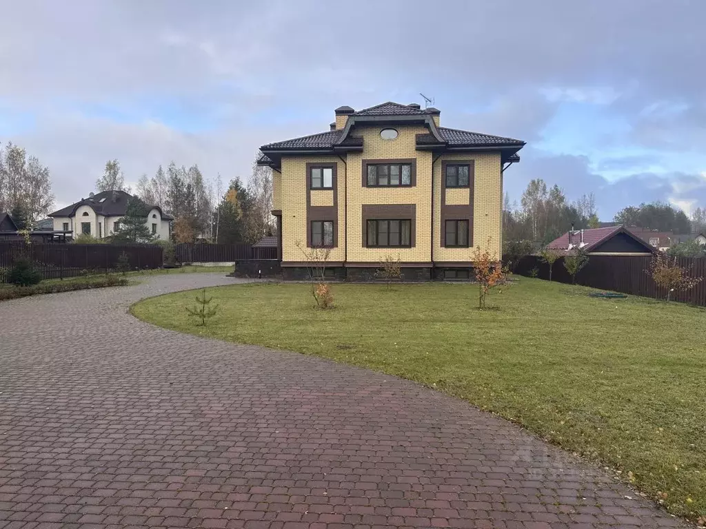 Дом в Ленинградская область, Всеволожский район, Бугровское городское ... - Фото 2