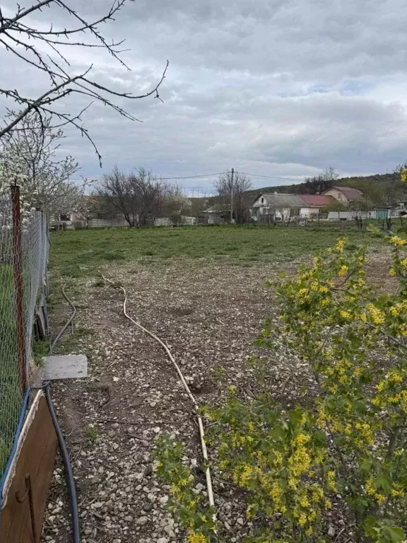 Участок в Крым, Симферопольский район, Трудовское с/пос, с. Ивановка ... - Фото 2