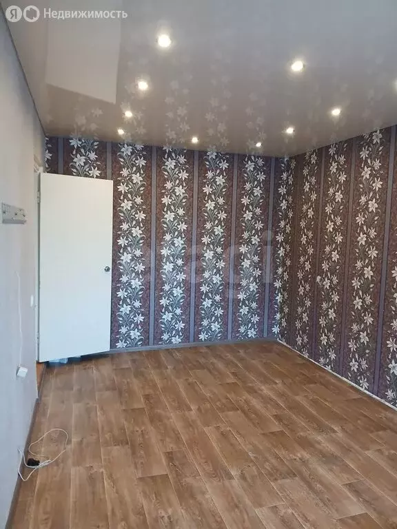 3-комнатная квартира: Златоуст, квартал Северо-Запад, 2-й квартал, 9 ... - Фото 2