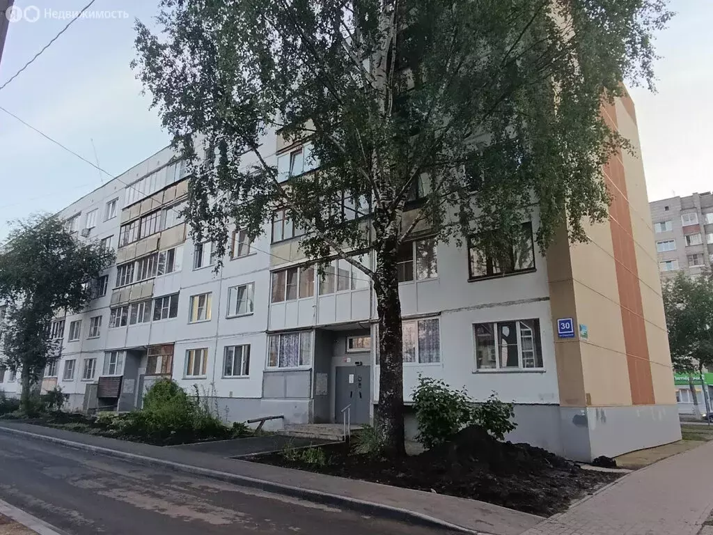 2-комнатная квартира: Киров, проспект Строителей, 30 (54 м) - Фото 0