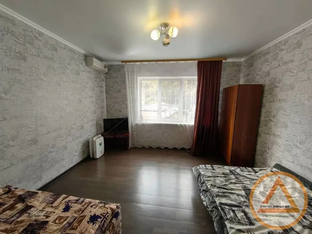 Гараж в Краснодарский край, Туапсе ул. Софьи Перовской (18 м) - Фото 1