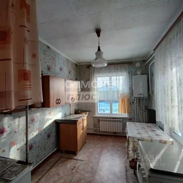 Дом в Алтайский край, Бийский район, с. Верх-Катунское ул. Ленина (72 ... - Фото 1