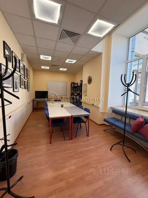 Офис в Санкт-Петербург Большая Морская ул., 3-5 (42 м) - Фото 1