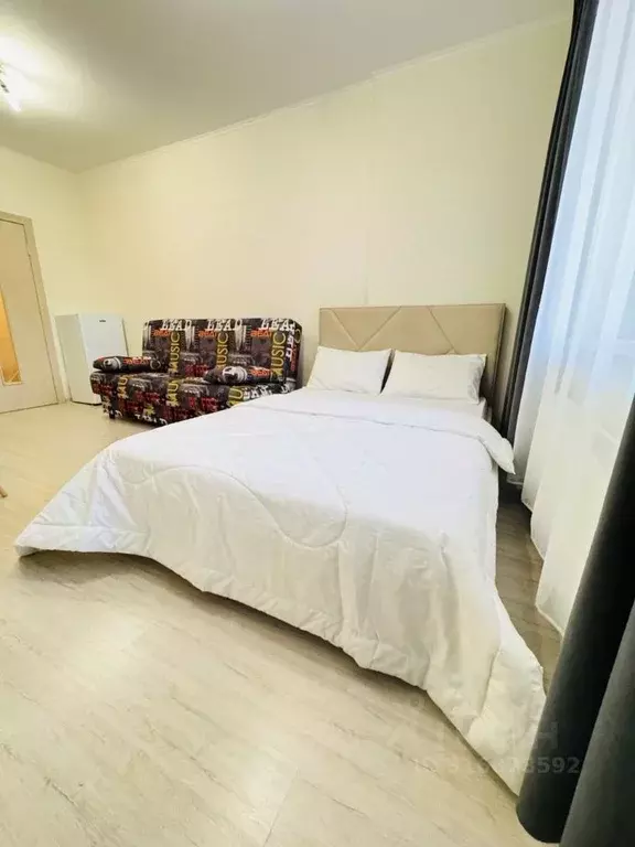 Студия Свердловская область, Екатеринбург ул. Чайковского, 66А (35.0 ... - Фото 1