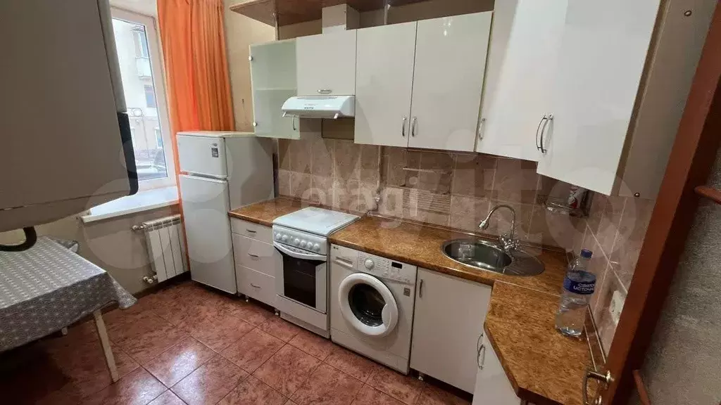 2-к. квартира, 30,6 м, 1/2 эт. - Фото 1