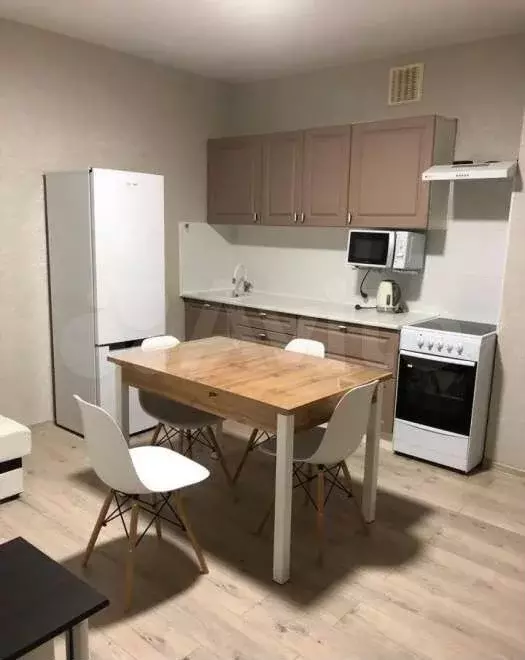 1-к. квартира, 40 м, 12/16 эт. - Фото 1