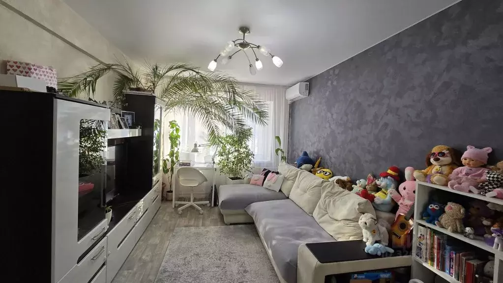 2-к кв. Омская область, Омск Городок Нефтяников мкр, ул. 22 Апреля, 6 ... - Фото 1