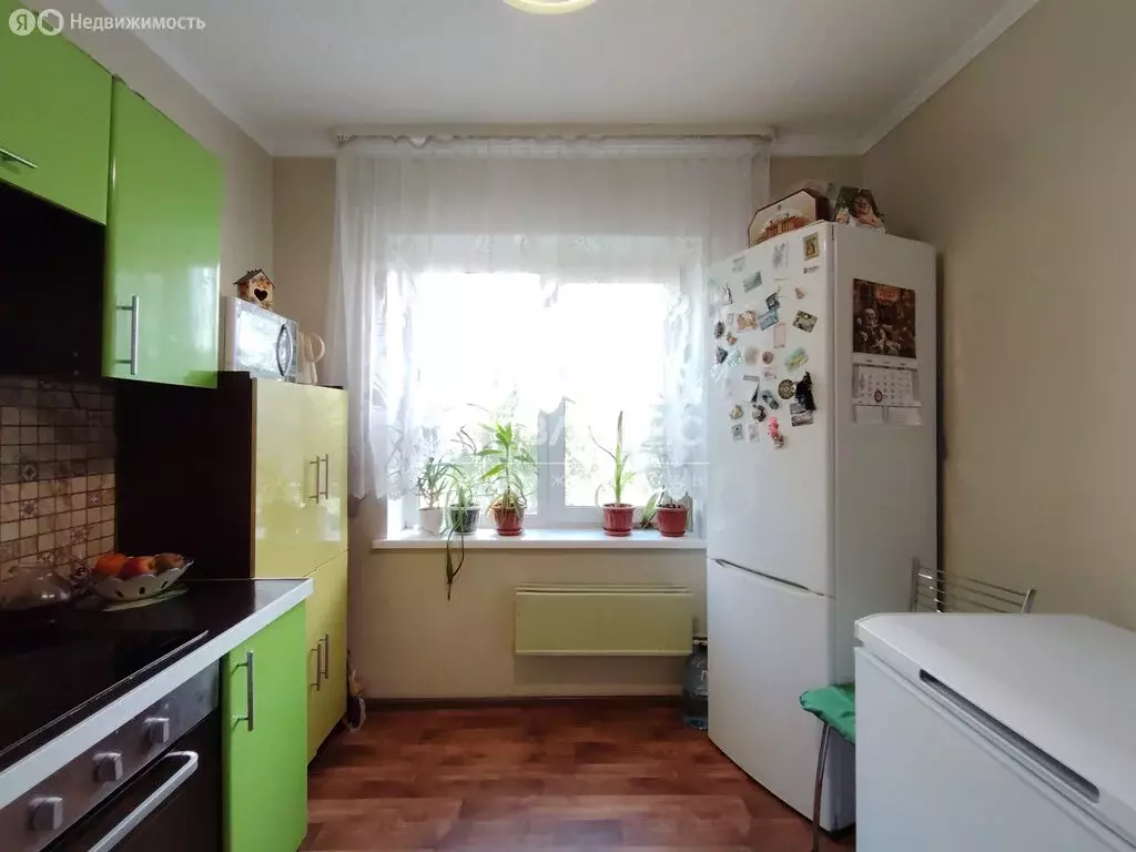 3-комнатная квартира: Омск, улица Конева, 38 (62.7 м) - Фото 1