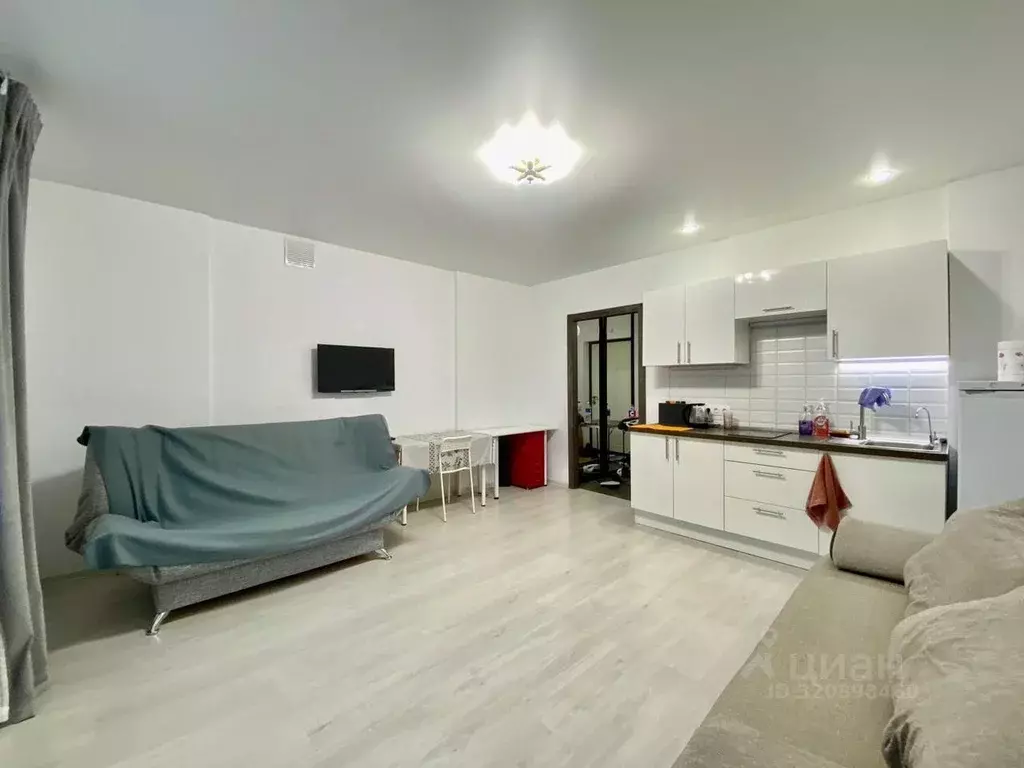 1-к кв. Татарстан, Казань ул. Рауиса Гареева, 103 (31.0 м) - Фото 0