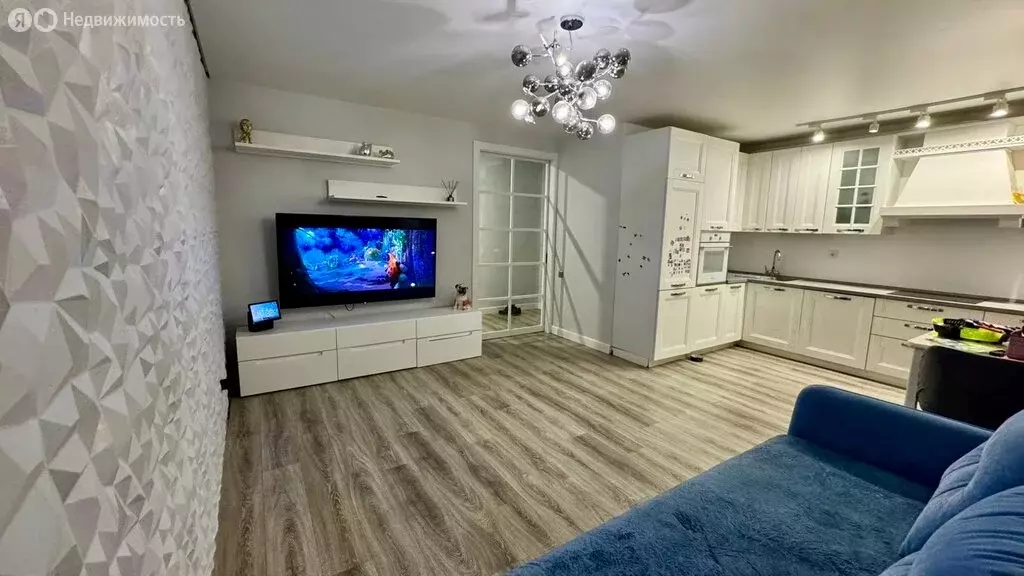 3-комнатная квартира: Волгоград, улица Янки Купалы, 67А (73.2 м) - Фото 1