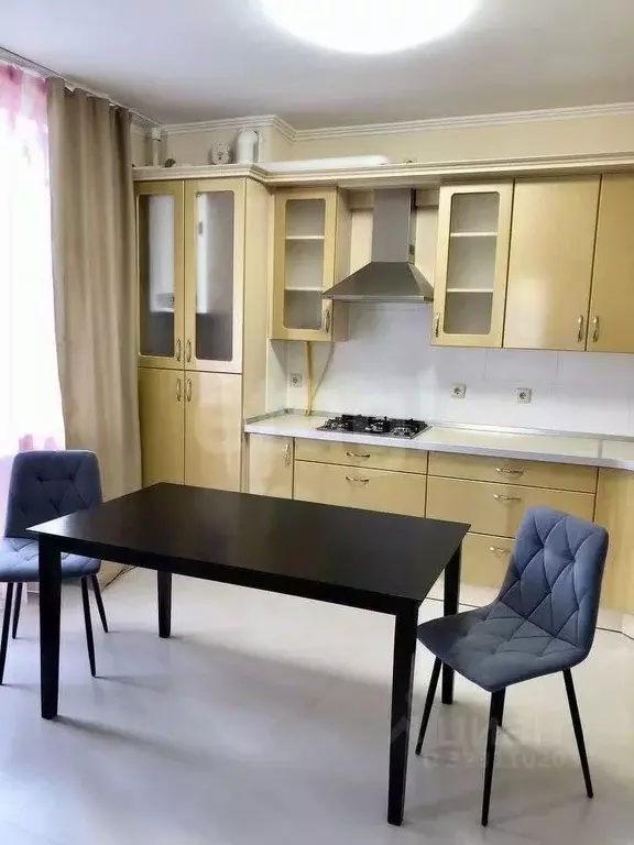 3-к кв. Крым, Симферополь ул. Исмаила Гаспринского (97.0 м) - Фото 2