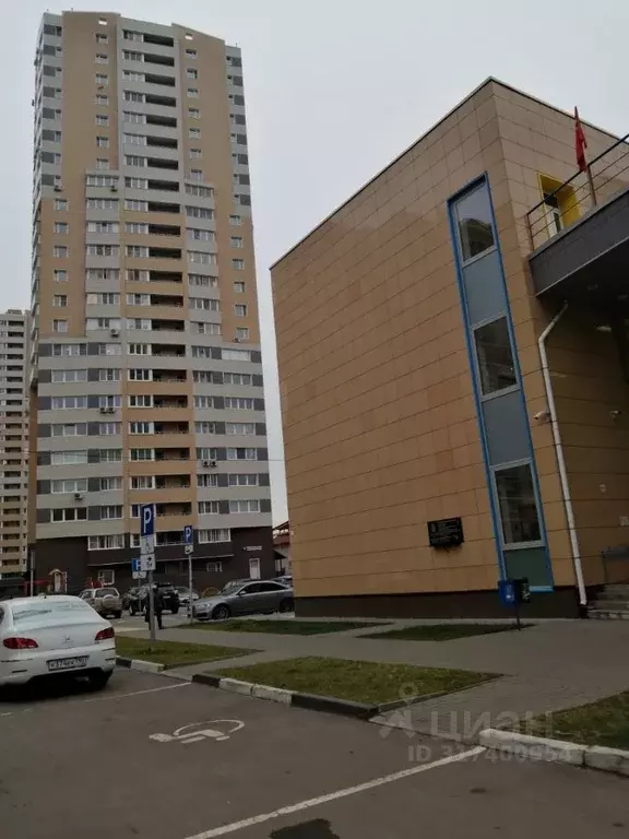 1-к кв. Московская область, Лобня Центральная ул., 4 (42.4 м) - Фото 0