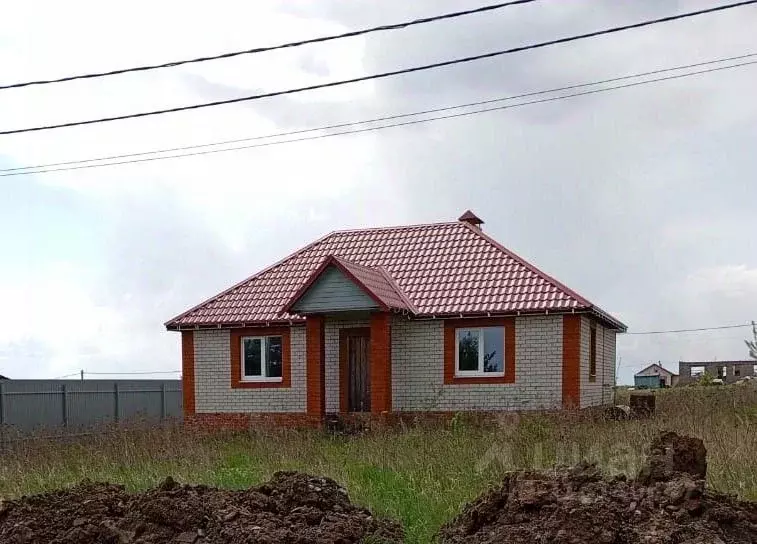 Дом в Белгородская область, Белгородский район, Крутологское с/пос, с. ... - Фото 1