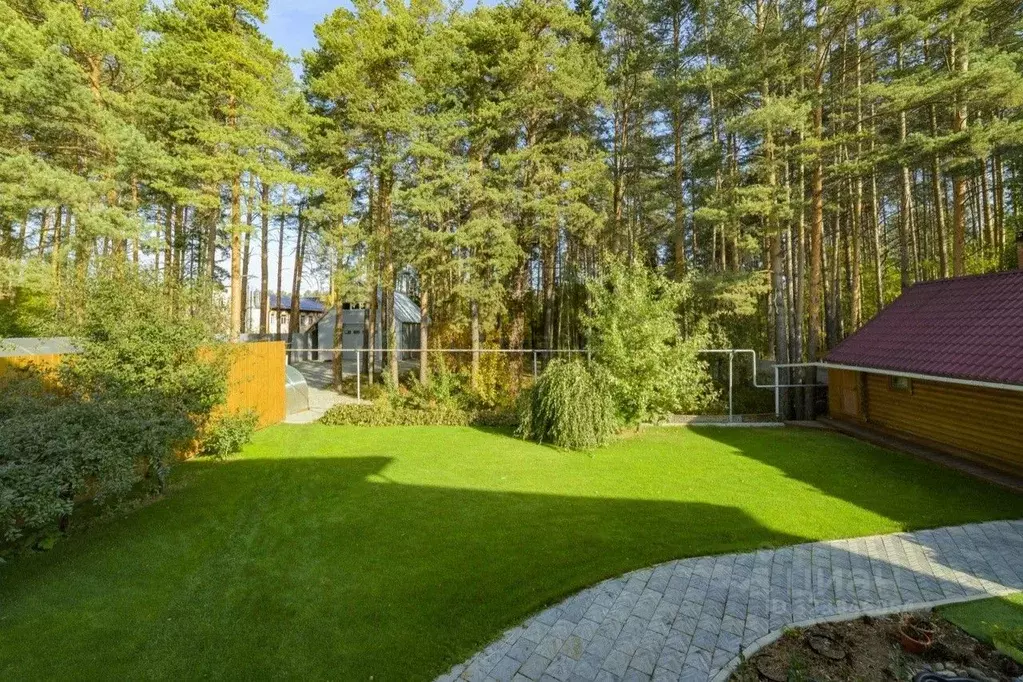 Дом в Свердловская область, Березовский ул. Маршала Жукова, 5 (432 м) - Фото 1