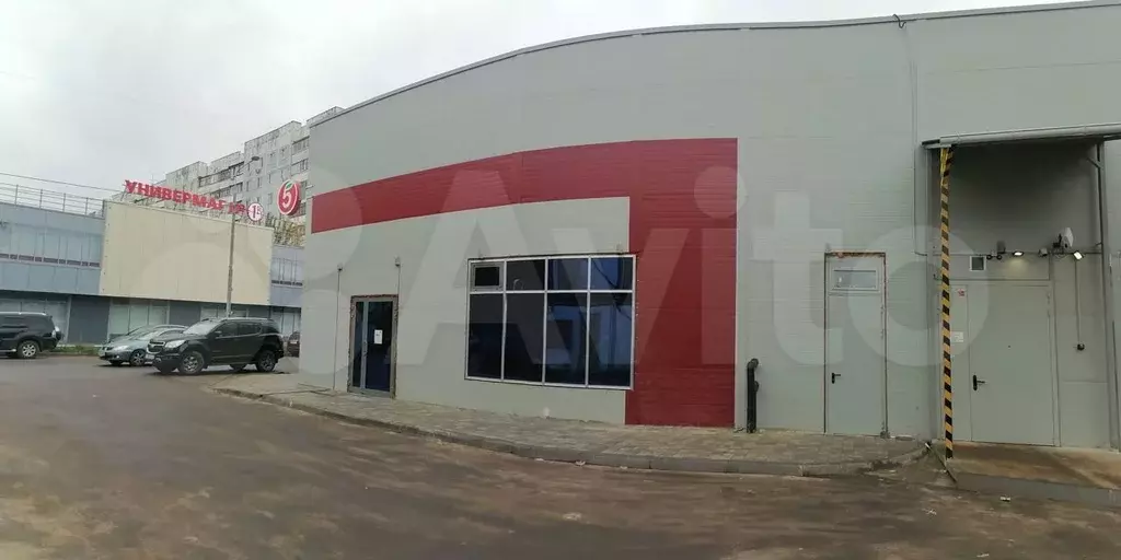 Помещение свободного назначения в ТЦ 64 кв м - Фото 0