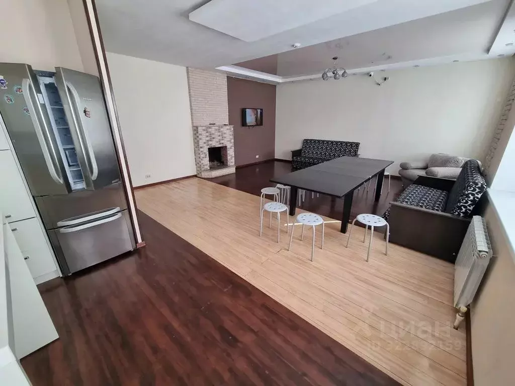 5-к кв. Челябинская область, Златоуст 3-й микрорайон проспекта имени ... - Фото 1