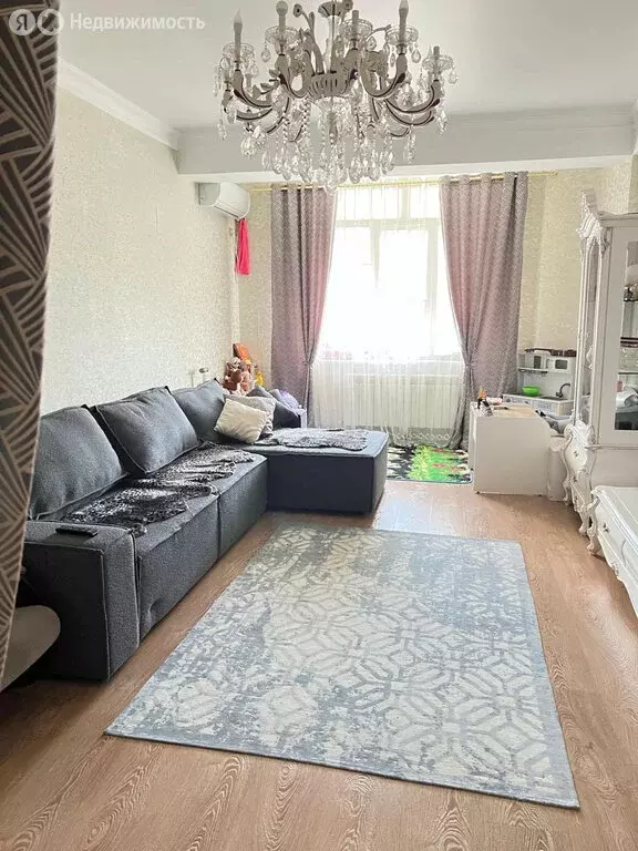 2-комнатная квартира: Махачкала, улица Ахульго, 77 (86 м) - Фото 1