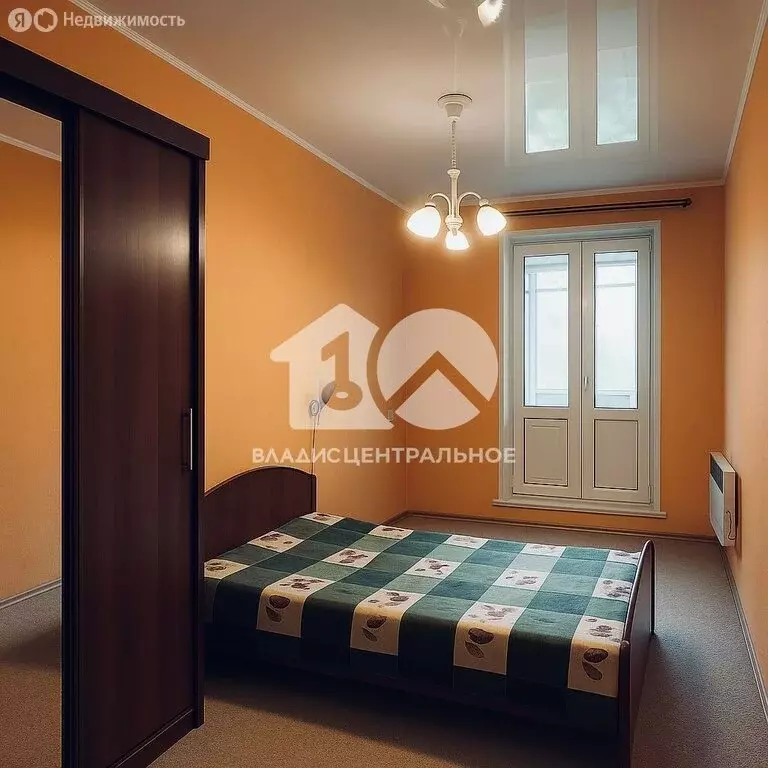 3-комнатная квартира: Новосибирск, улица Петухова, 122 (60 м) - Фото 1