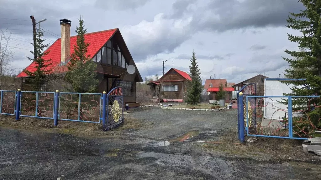 Дача 100 м на участке 10 сот. - Фото 0