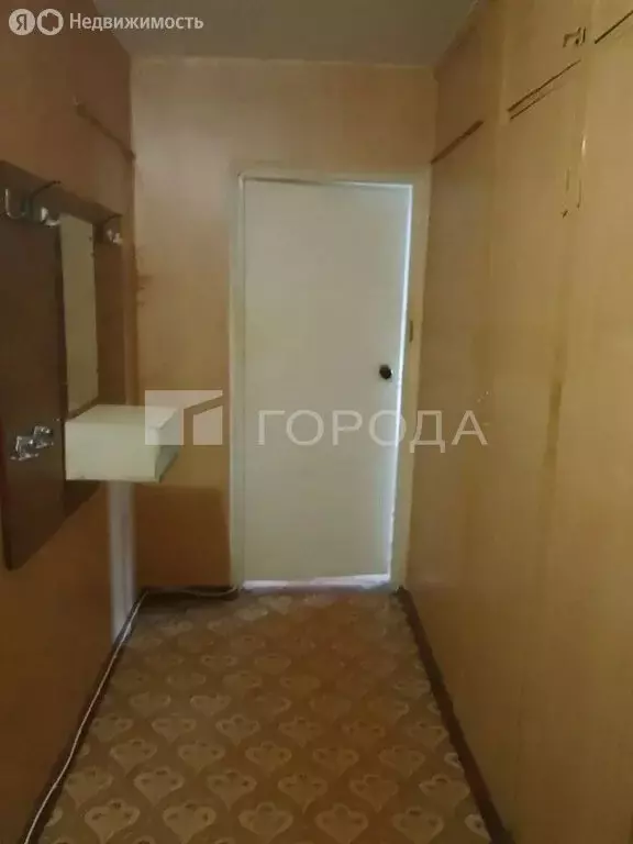 3-комнатная квартира: Барнаул, улица Антона Петрова, 214 (60.3 м) - Фото 1